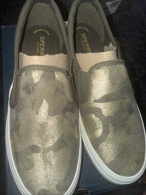 Sperry Crest Slip On Camo Sneakers Womens Size 8.5 New In Box Canvas Shoes